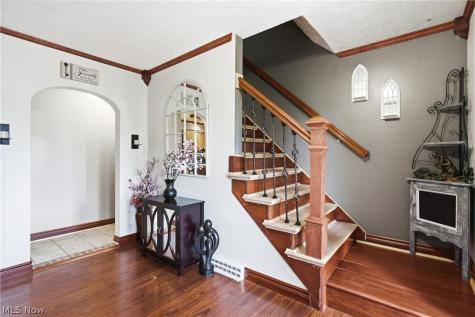 7909 Lake O Springs Avenue NW North Canton OH 44720