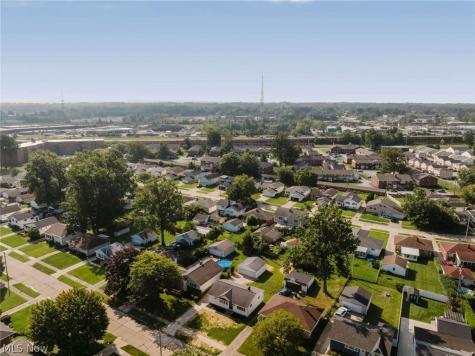 31508 Daniel Drive Willowick OH 44095