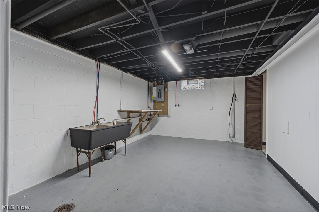 920 Clinton Avenue SW Canton OH 44706