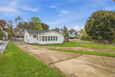 920 Clinton Avenue SW Canton OH 44706