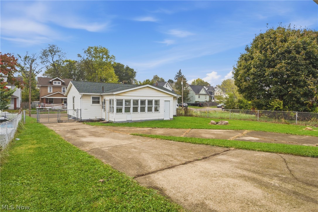 920 Clinton Avenue SW Canton OH 44706