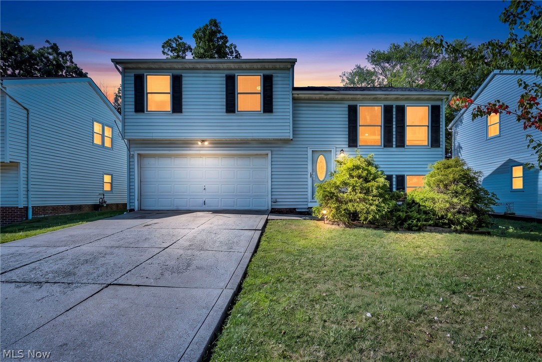 19020 Watercrest Avenue Maple Heights OH 44137