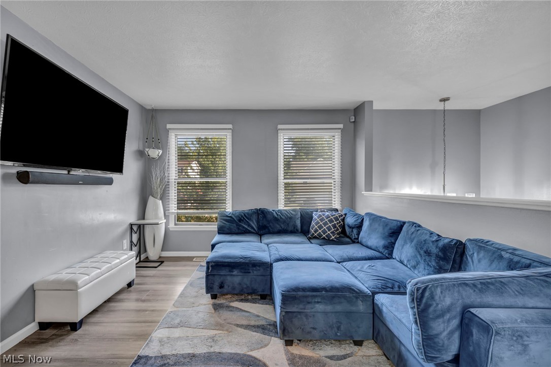 19020 Watercrest Avenue Maple Heights OH 44137