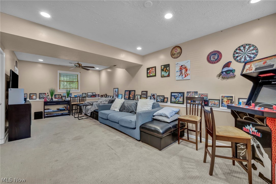 19020 Watercrest Avenue Maple Heights OH 44137