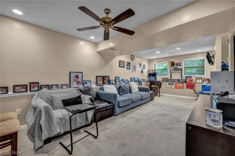 19020 Watercrest Avenue Maple Heights OH 44137