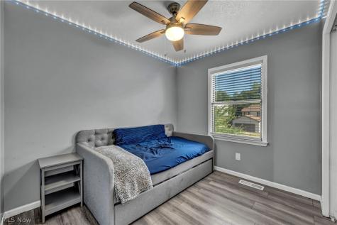19020 Watercrest Avenue Maple Heights OH 44137