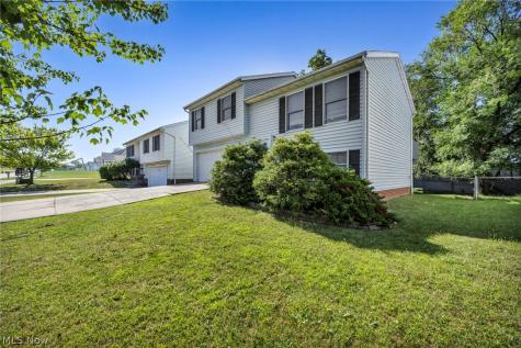19020 Watercrest Avenue Maple Heights OH 44137