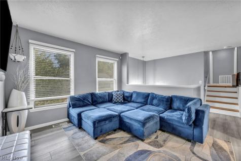 19020 Watercrest Avenue Maple Heights OH 44137