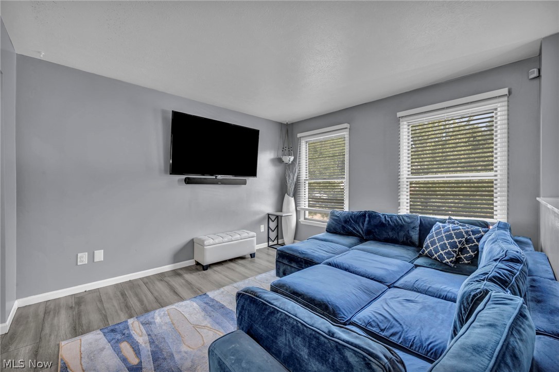 19020 Watercrest Avenue Maple Heights OH 44137
