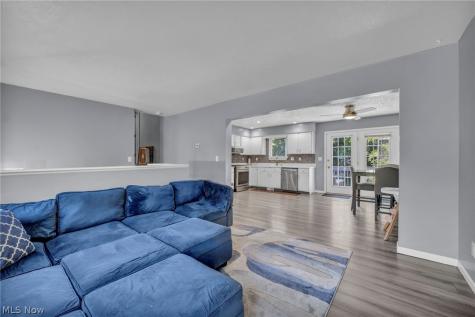 19020 Watercrest Avenue Maple Heights OH 44137