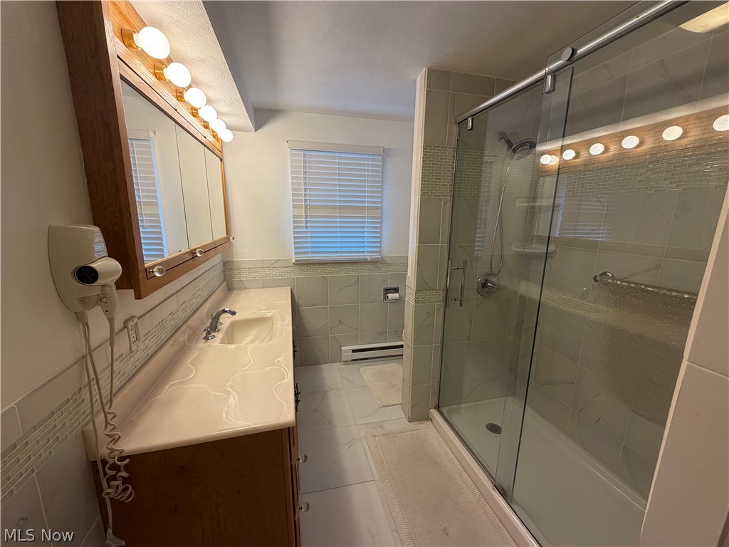 48769 Lakeview Circle East Liverpool OH 43920