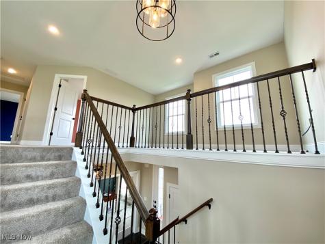 2255 Ledgestone Drive NW Uniontown OH 44685