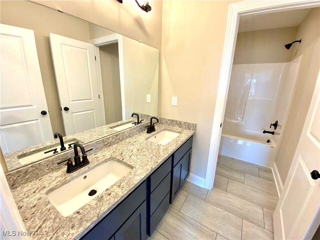 2255 Ledgestone Drive NW Uniontown OH 44685