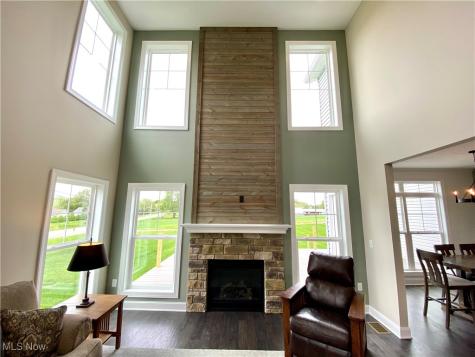 2255 Ledgestone Drive NW Uniontown OH 44685
