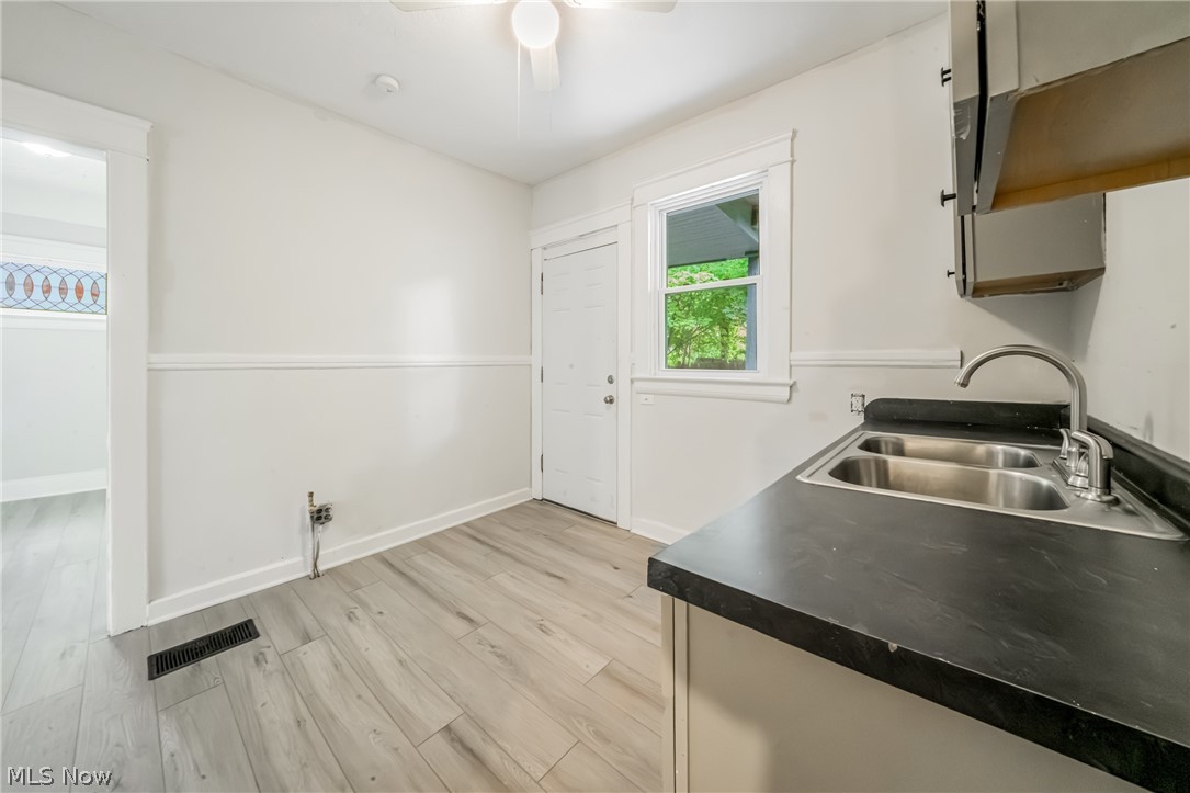 1217 E 113th Street Cleveland OH 44108