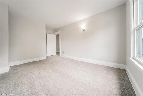 1217 E 113th Street Cleveland OH 44108