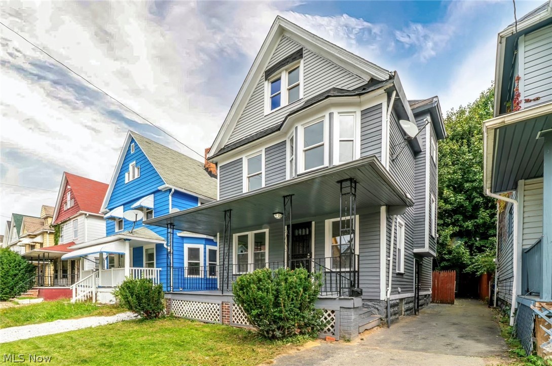 1217 E 113th Street Cleveland OH 44108