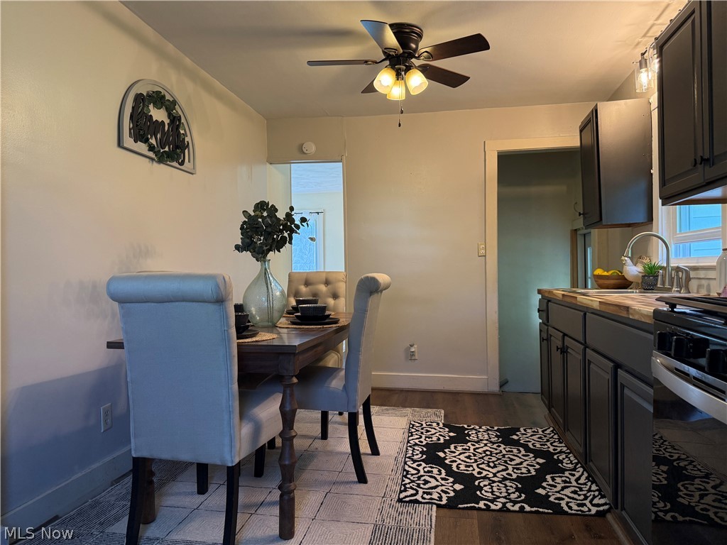 4563 Nutwood Avenue NW Champion OH 44483