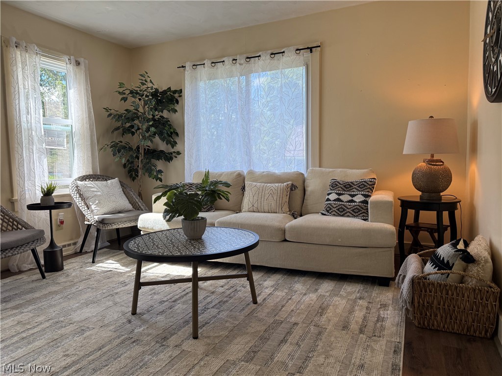 4563 Nutwood Avenue NW Champion OH 44483
