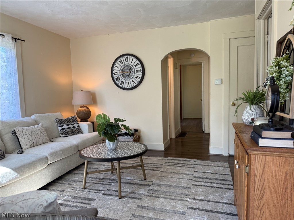 4563 Nutwood Avenue NW Champion OH 44483