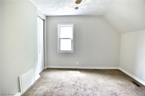 3097 W 106th Street Cleveland OH 44111