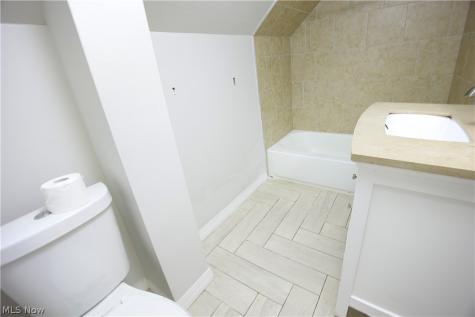 3097 W 106th Street Cleveland OH 44111