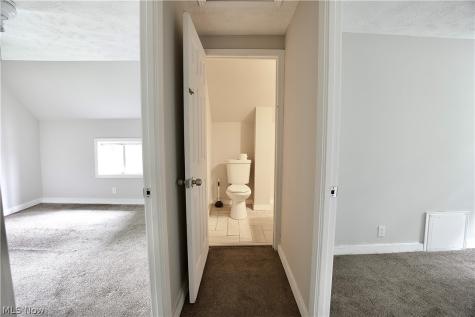 3097 W 106th Street Cleveland OH 44111
