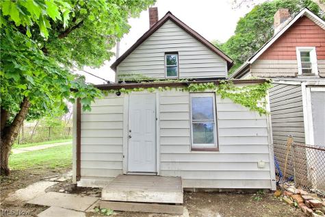 3097 W 106th Street Cleveland OH 44111