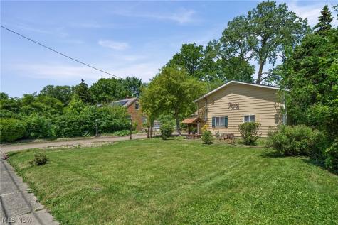 22486 Macbeth Avenue Fairview Park OH 44126