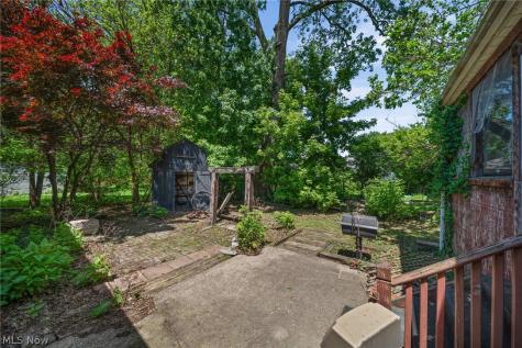 22486 Macbeth Avenue Fairview Park OH 44126