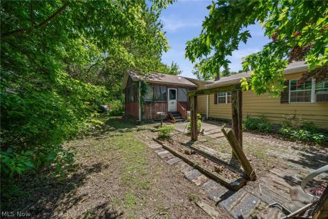 22486 Macbeth Avenue Fairview Park OH 44126
