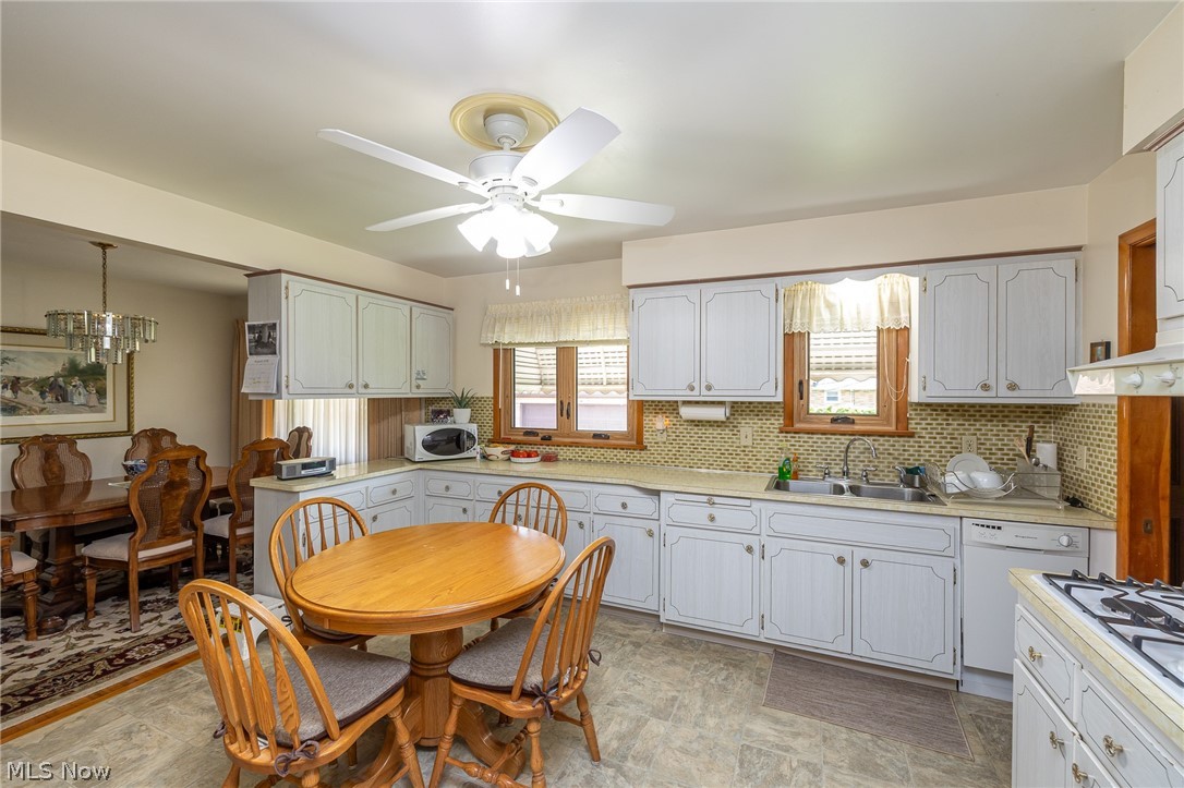 4751 Forest Edge Drive Brooklyn OH 44144
