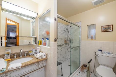 4751 Forest Edge Drive Brooklyn OH 44144
