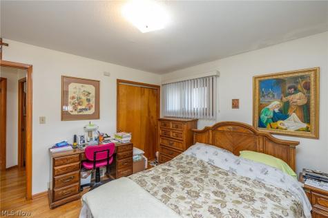 4751 Forest Edge Drive Brooklyn OH 44144