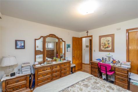 4751 Forest Edge Drive Brooklyn OH 44144