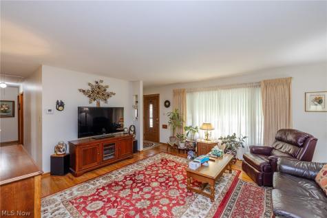 4751 Forest Edge Drive Brooklyn OH 44144