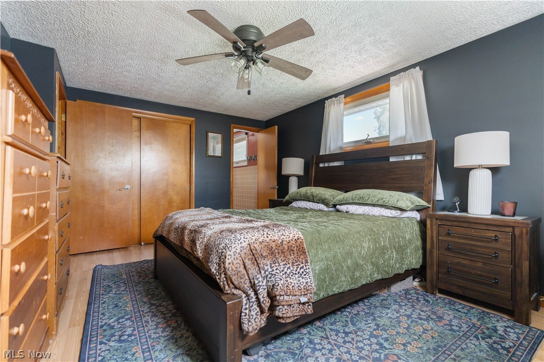 1516 Gulling Avenue Louisville OH 44641