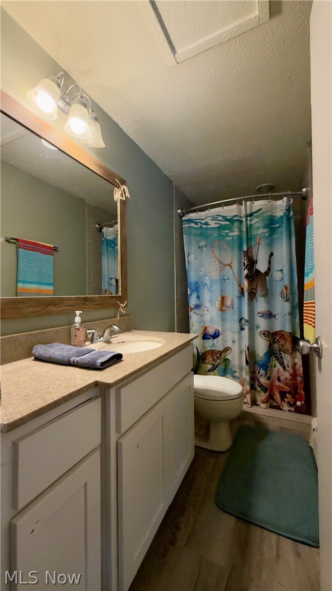 1516 Gulling Avenue Louisville OH 44641