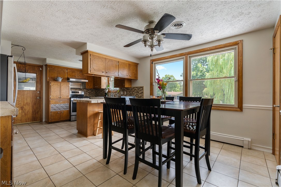 1516 Gulling Avenue Louisville OH 44641