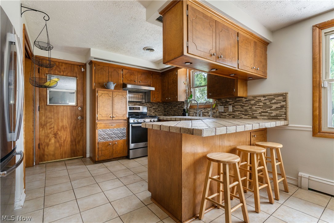 1516 Gulling Avenue Louisville OH 44641