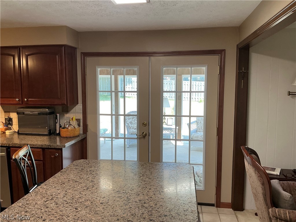 13592 Peppertree Avenue NW Mogadore OH 44201