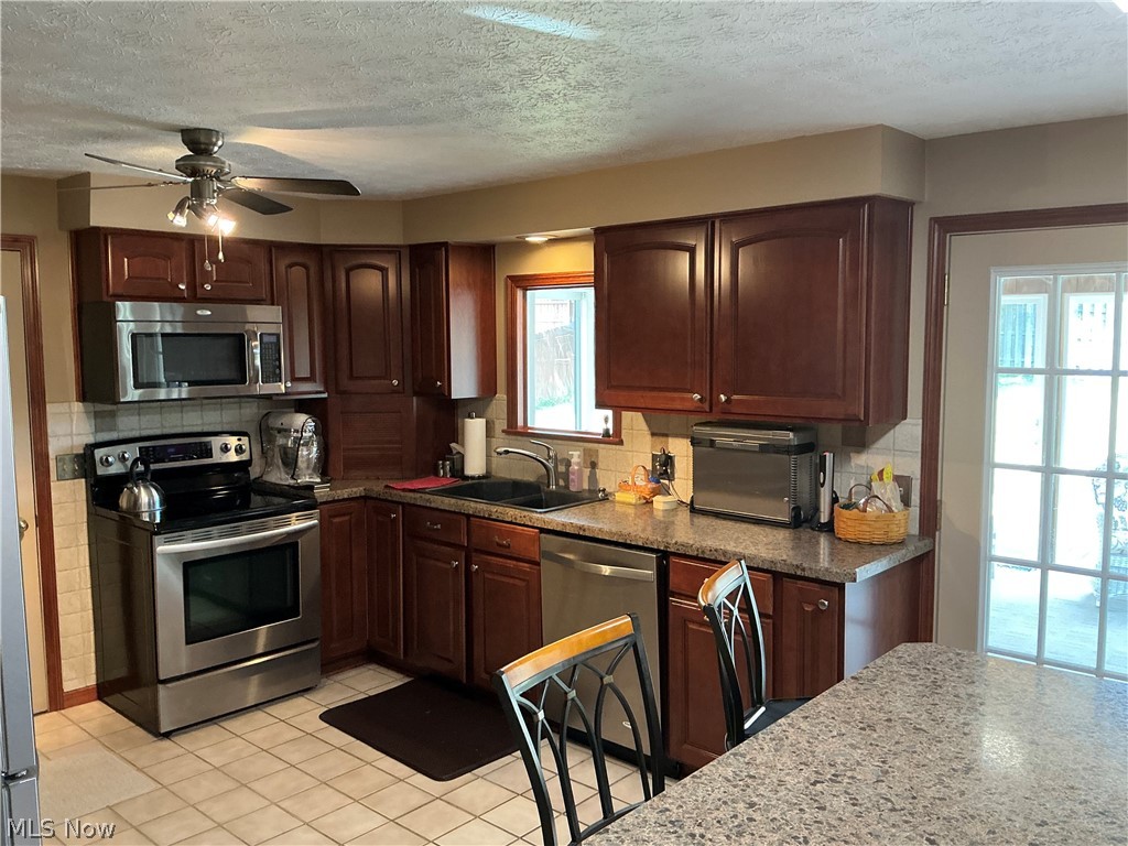 13592 Peppertree Avenue NW Mogadore OH 44201