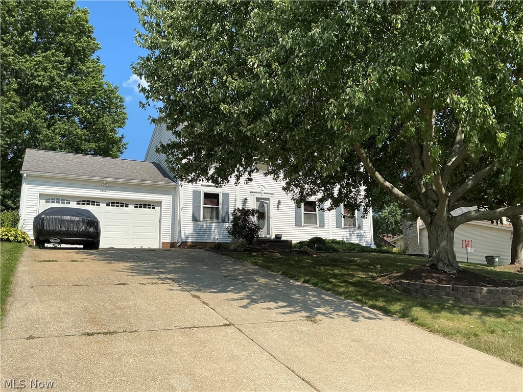 13592 Peppertree Avenue NW Mogadore OH 44201