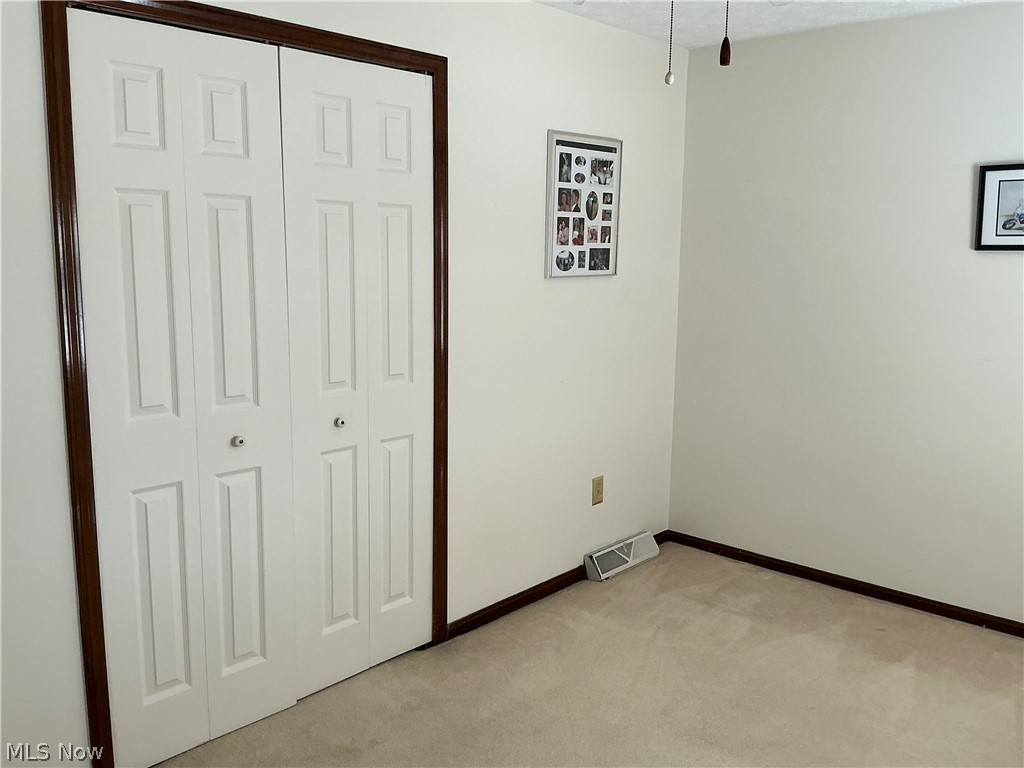 13592 Peppertree Avenue NW Mogadore OH 44201