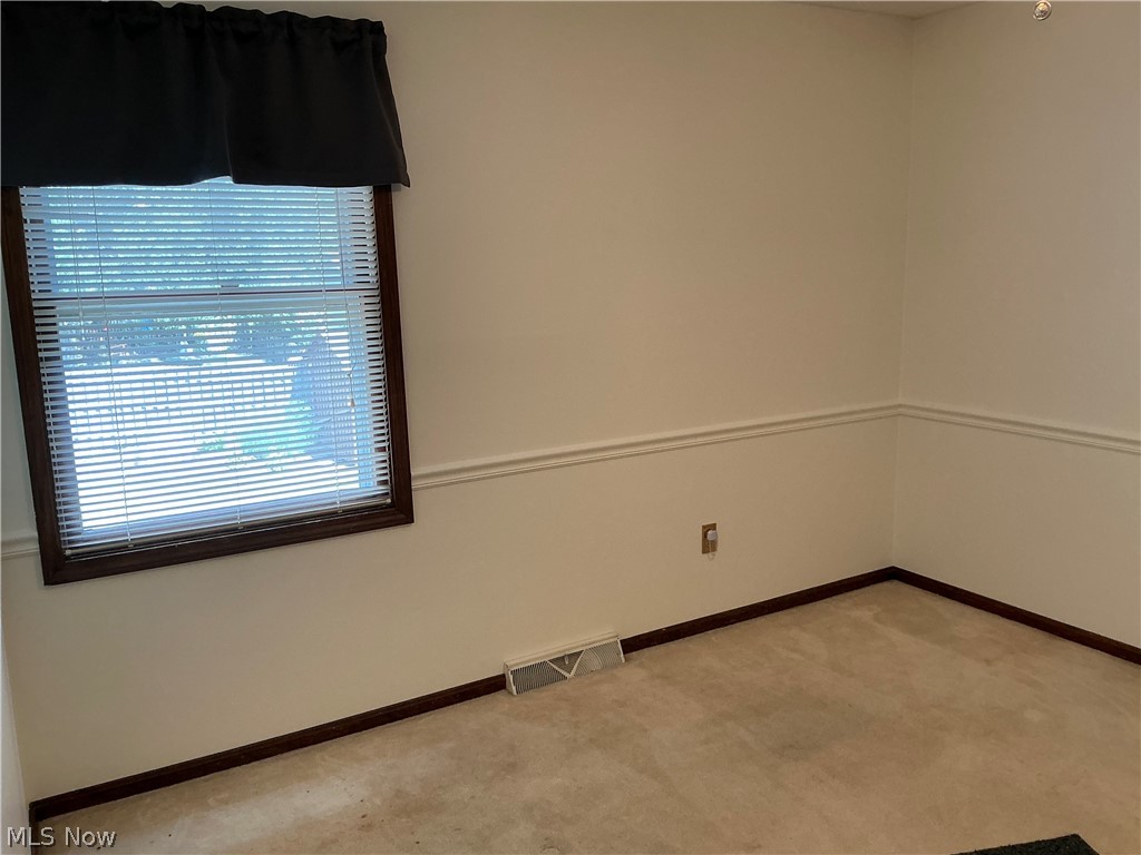 13592 Peppertree Avenue NW Mogadore OH 44201