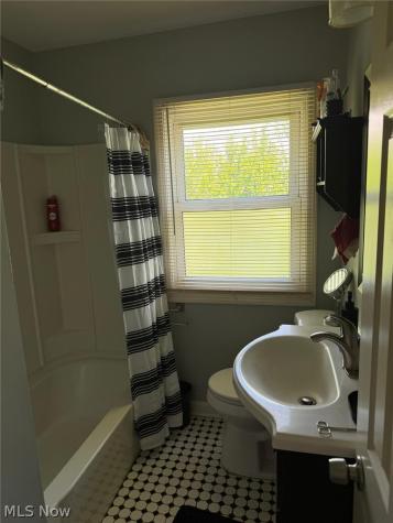5141 Bridgewater Road Lyndhurst OH 44124