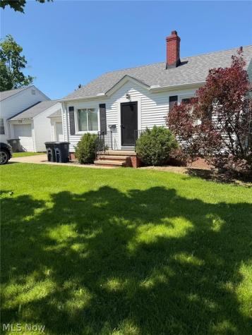 5141 Bridgewater Road Lyndhurst OH 44124