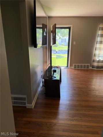 5141 Bridgewater Road Lyndhurst OH 44124