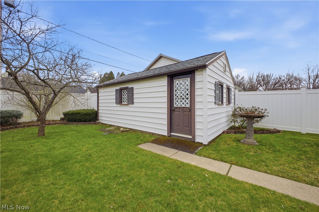 145 W Vermont Sebring OH 44672