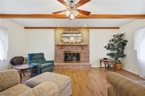 145 W Vermont Sebring OH 44672